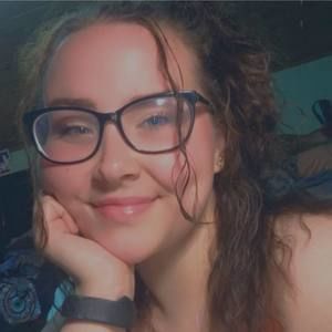 Meet your Posher, Kenzie